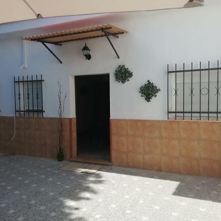 Casita A 800 Metros De Sevilla Camas Bagian luar foto