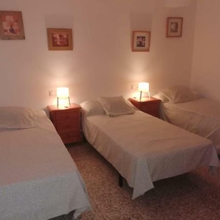 Casita A 800 Metros De Sevilla Camas Bagian luar foto