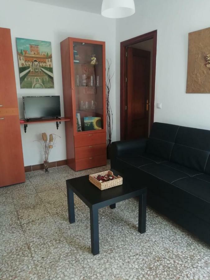 Casita A 800 Metros De Sevilla Camas Bagian luar foto