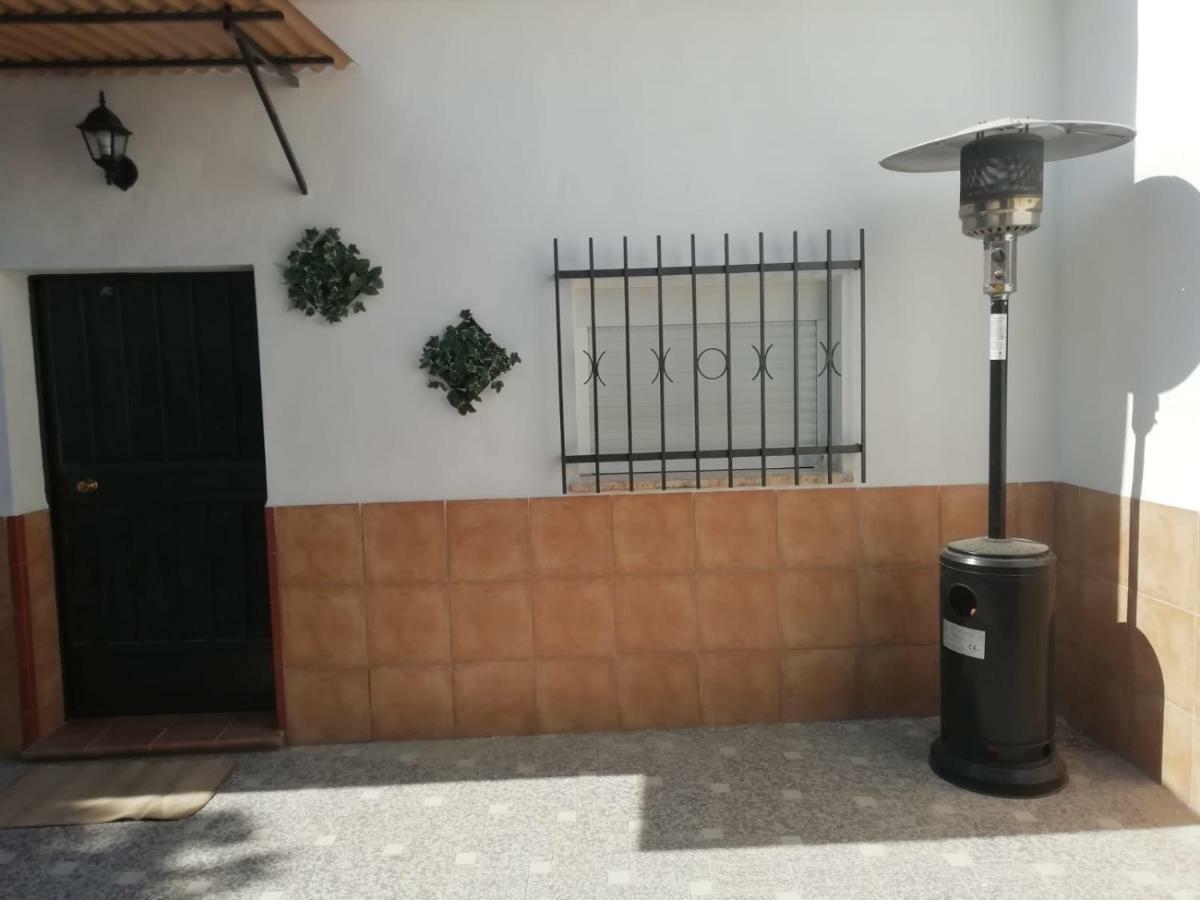 Casita A 800 Metros De Sevilla Camas Bagian luar foto